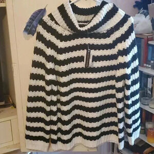 CHELSEA & THEODORE SWEATER